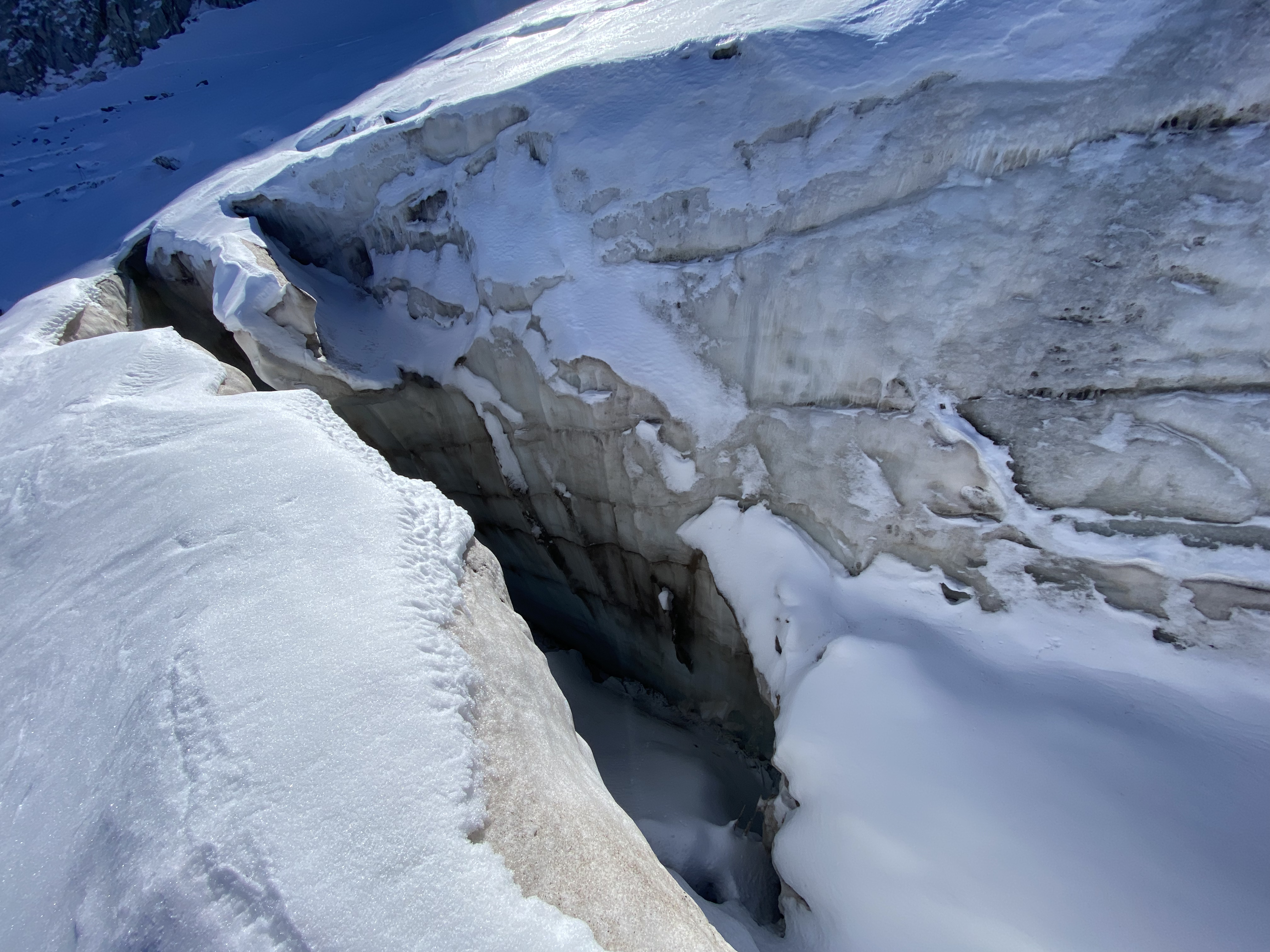 La Confederación Hidrográfica del Ebro analiza el glaciar de la Maladeta